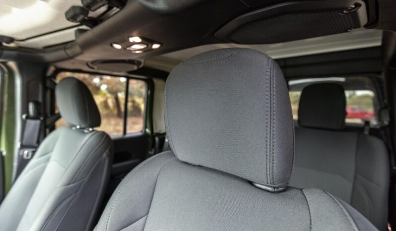 								2022 Jeep Gladiator Willys 4×4 full									