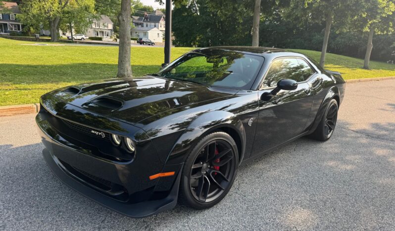 								2023 Dodge Challenger SRT Hellcat Widebody Jailbreak full									