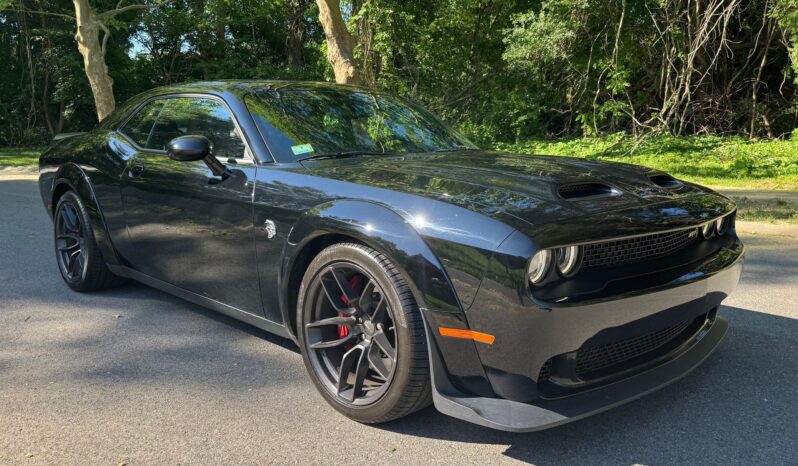 								2023 Dodge Challenger SRT Hellcat Widebody Jailbreak full									
