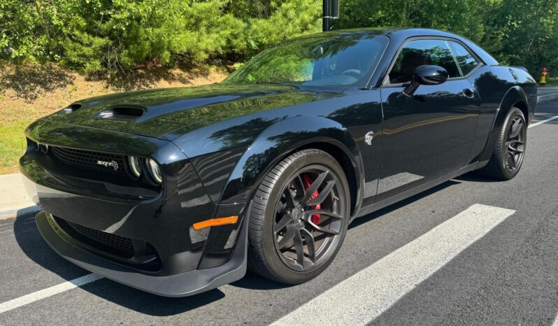 								2023 Dodge Challenger SRT Hellcat Widebody Jailbreak full									