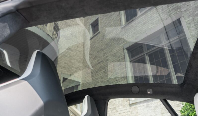 								2024 Tesla Model S Plaid AWD full									