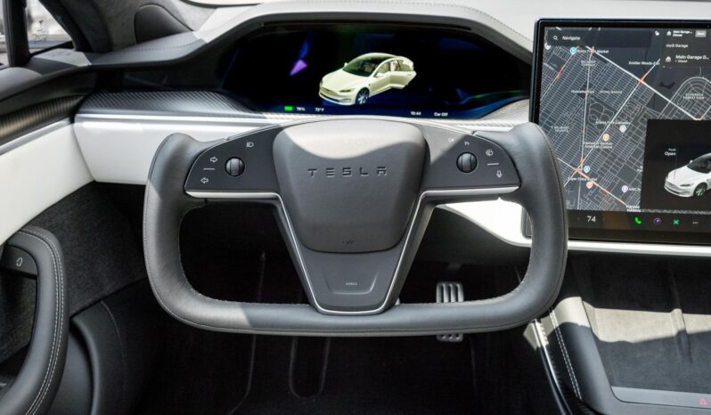 								2024 Tesla Model S Plaid AWD full									