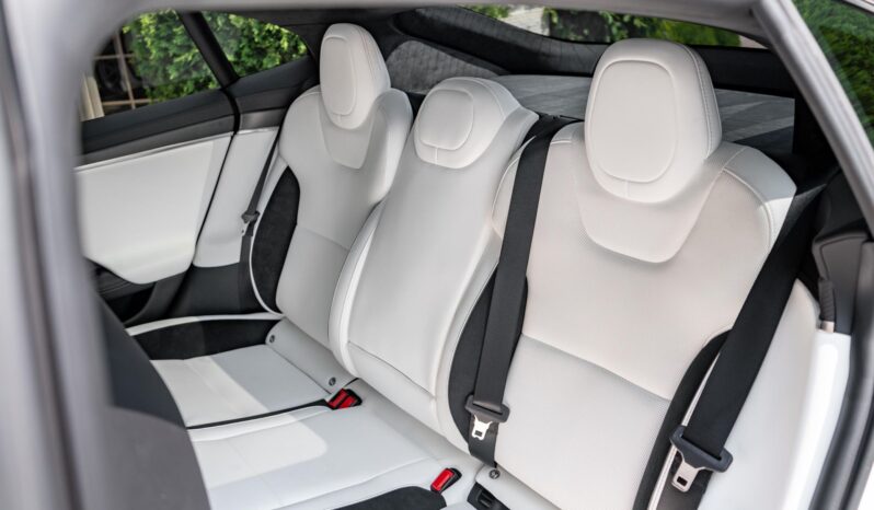								2024 Tesla Model S Plaid AWD full									