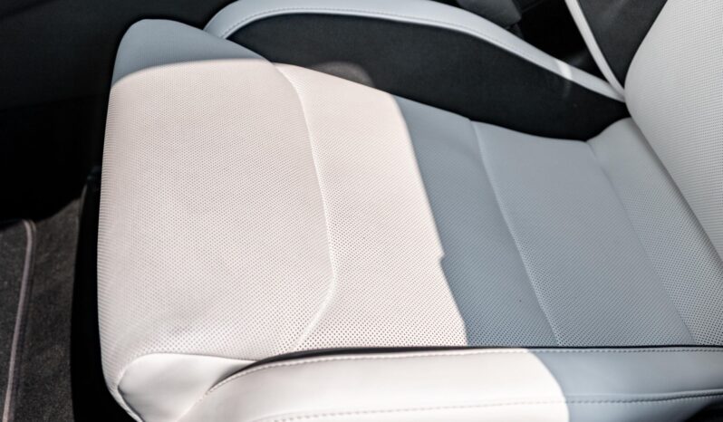 								2024 Tesla Model S Plaid AWD full									