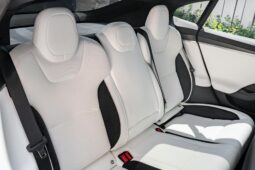 										2024 Tesla Model S Plaid AWD full									