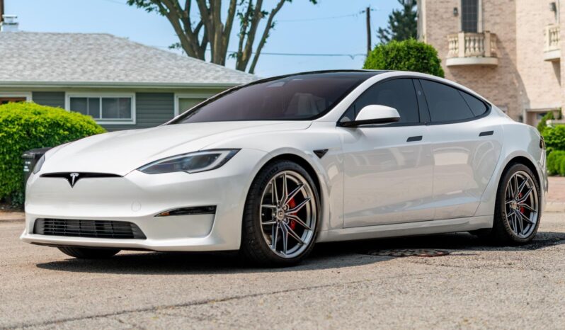 								2024 Tesla Model S Plaid AWD full									