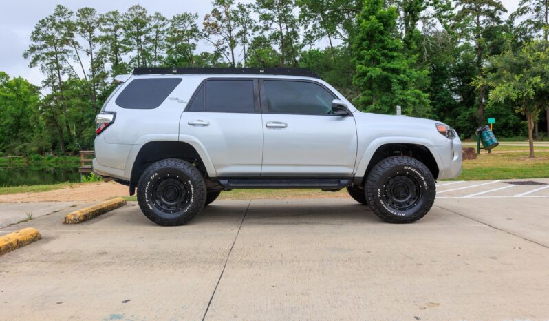 								2023 Toyota 4Runner TRD Off-Road 4×4 full									