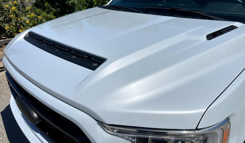 								2022 Ford F-150 XLT 4×4 SuperCrew Black Ops full									