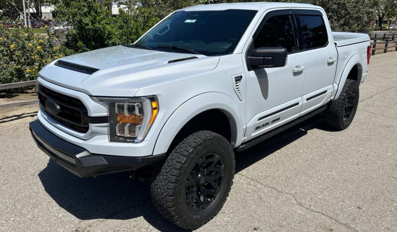 								2022 Ford F-150 XLT 4×4 SuperCrew Black Ops full									