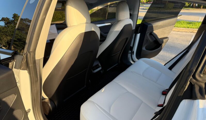 								2022 Tesla Model 3 Performance AWD full									