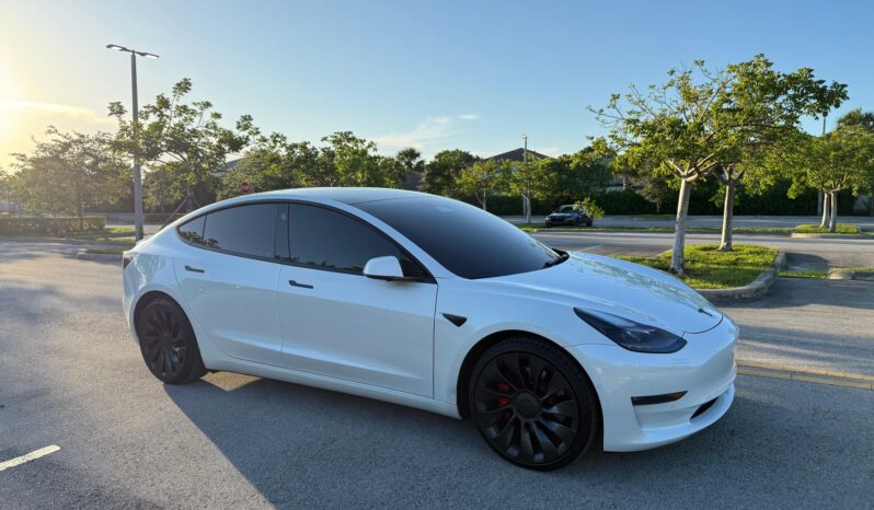 								2022 Tesla Model 3 Performance AWD full									