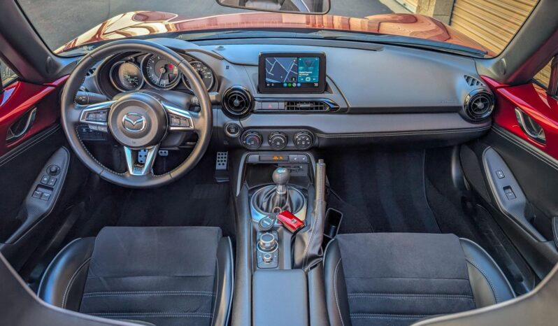 								2022 Mazda MX-5 Miata Club full									