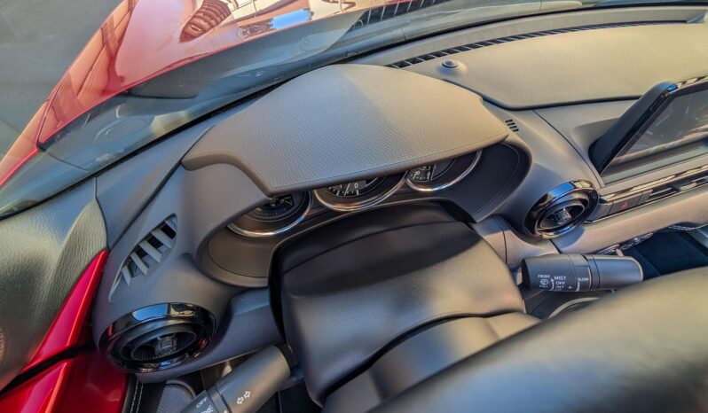 								2022 Mazda MX-5 Miata Club full									