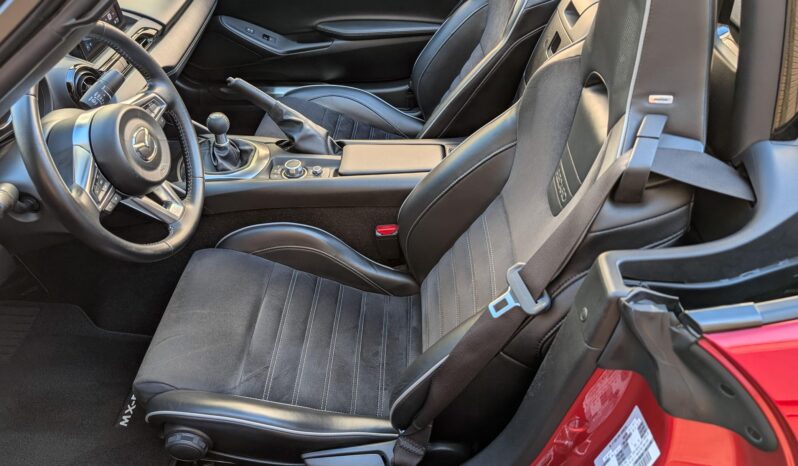 								2022 Mazda MX-5 Miata Club full									