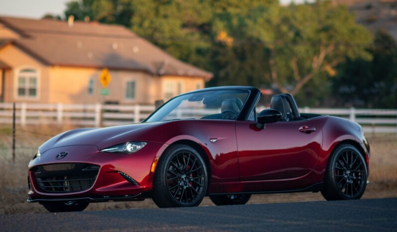 								2022 Mazda MX-5 Miata Club full									