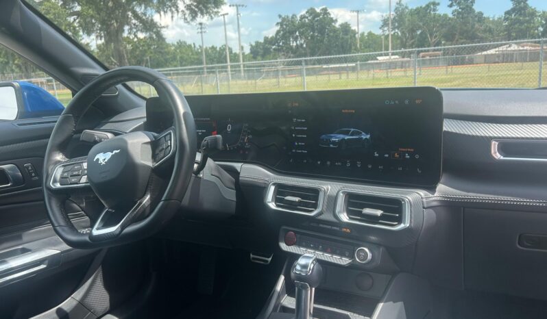 								2024 Ford Mustang GT Coupe full									