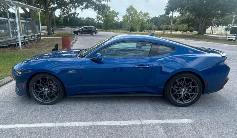 								2024 Ford Mustang GT Coupe full									