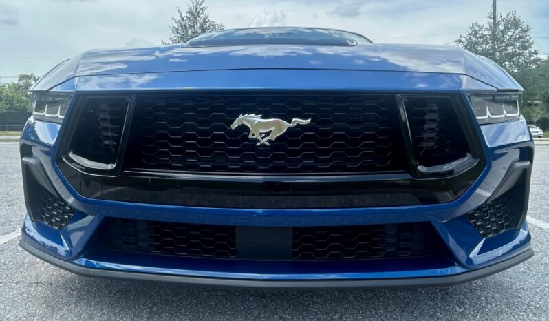 								2024 Ford Mustang GT Coupe full									
