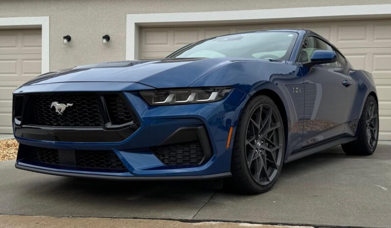 								2024 Ford Mustang GT Coupe full									