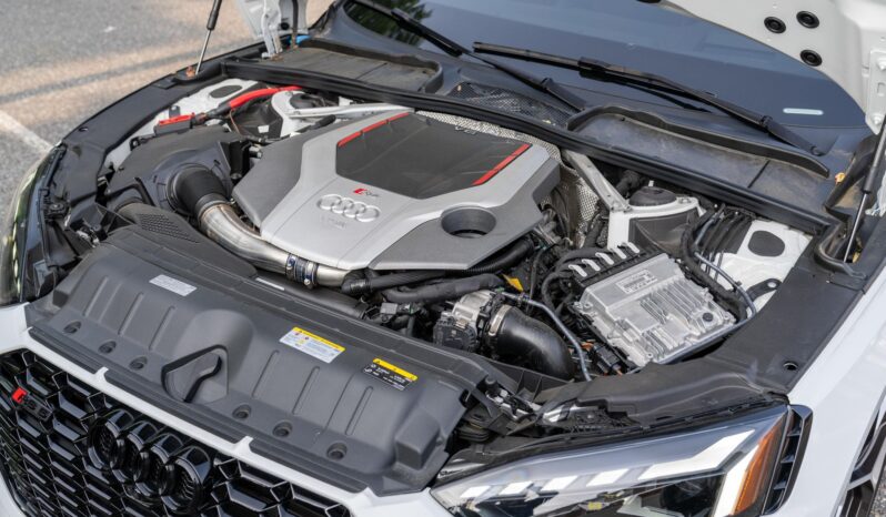 								2023 Audi RS5 Sportback full									