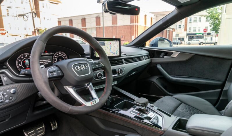 								2023 Audi RS5 Sportback full									