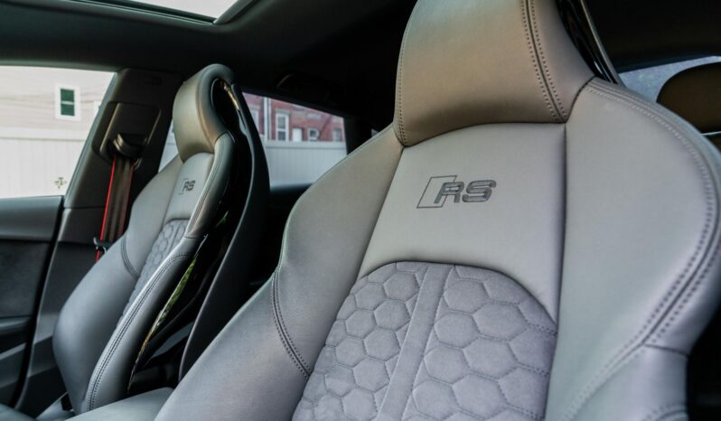 								2023 Audi RS5 Sportback full									