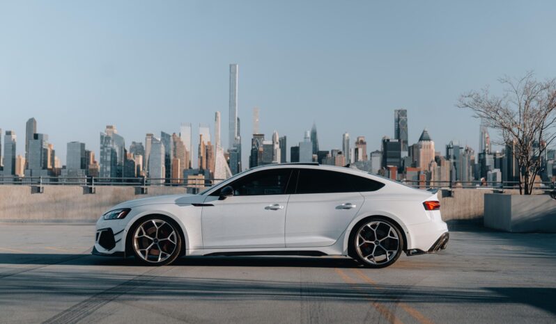 								2023 Audi RS5 Sportback full									