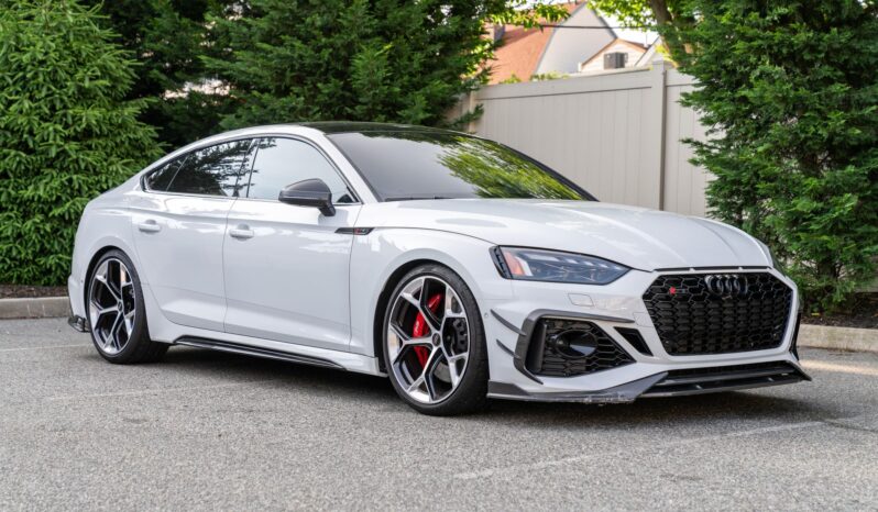								2023 Audi RS5 Sportback full									