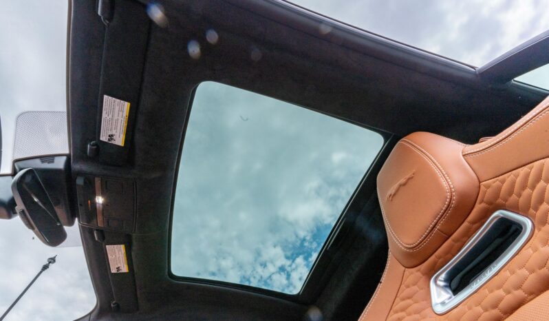 								2023 Jaguar F-Type R Coupe full									