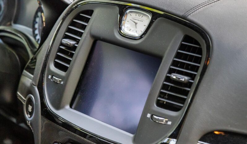 								2023 Chrysler 300C full									