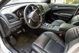 										2023 Chrysler 300C full									