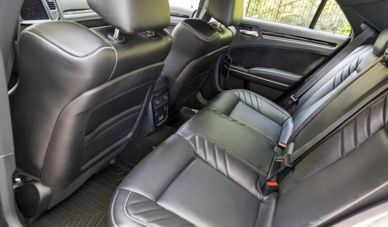 								2023 Chrysler 300C full									