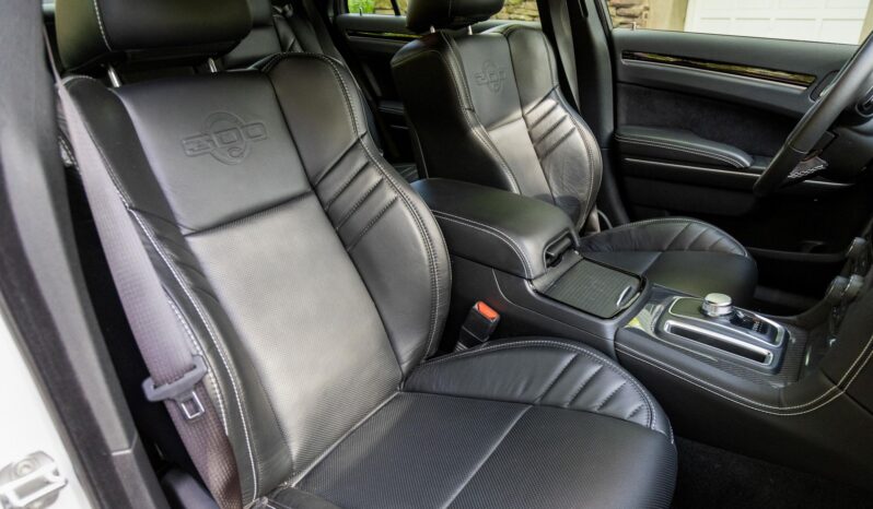 								2023 Chrysler 300C full									