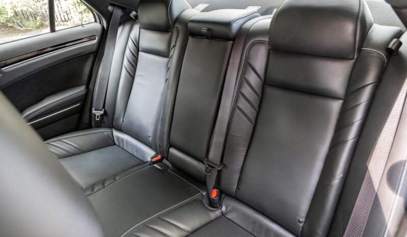 								2023 Chrysler 300C full									