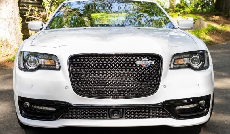 								2023 Chrysler 300C full									