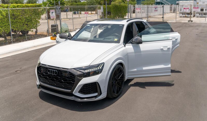 								2023 Audi RS Q8 full									
