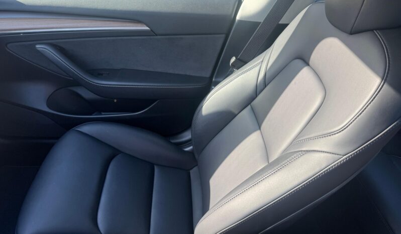 								2022 Tesla Model 3 Long Range AWD full									