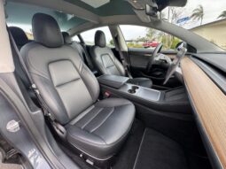 										2022 Tesla Model 3 Long Range AWD full									