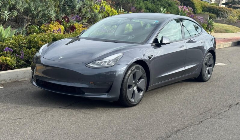 								2022 Tesla Model 3 Long Range AWD full									