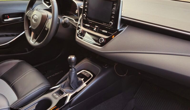 								2022 Toyota Corolla Hatchback XSE full									