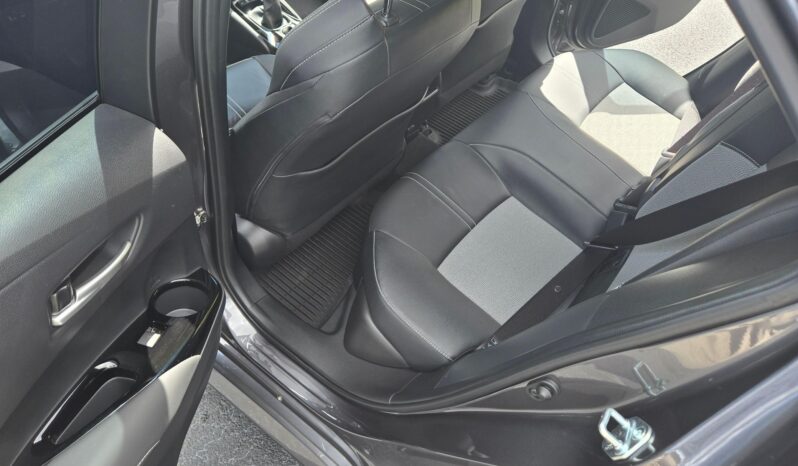 								2022 Toyota Corolla Hatchback XSE full									