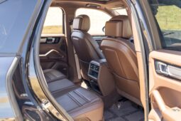2023 Porsche Cayenne Platinum Edition