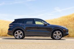 2023 Porsche Cayenne Platinum Edition