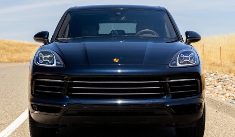 								2023 Porsche Cayenne Platinum Edition full									
