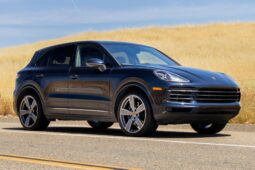 										2023 Porsche Cayenne Platinum Edition full									