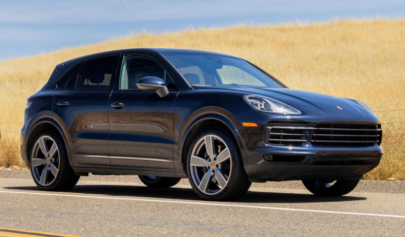 								2023 Porsche Cayenne Platinum Edition full									