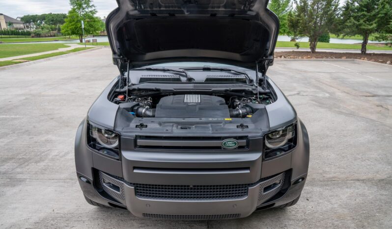 								2023 Land Rover Defender 110 V8 full									