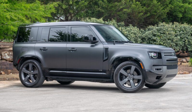 								2023 Land Rover Defender 110 V8 full									