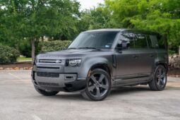 										2023 Land Rover Defender 110 V8 full									