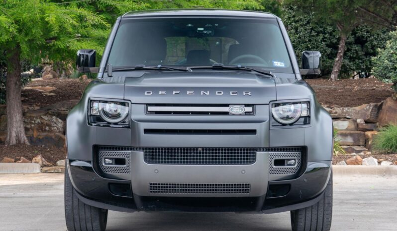 								2023 Land Rover Defender 110 V8 full									